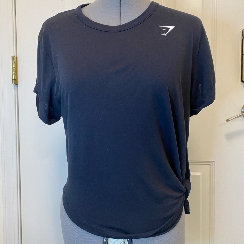 Gymshark Essential Tee Asymmetrical Split Side Knot Tie Black size medium